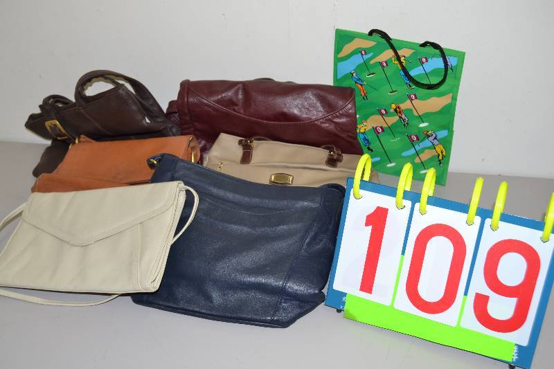 lot 109 image: Purses