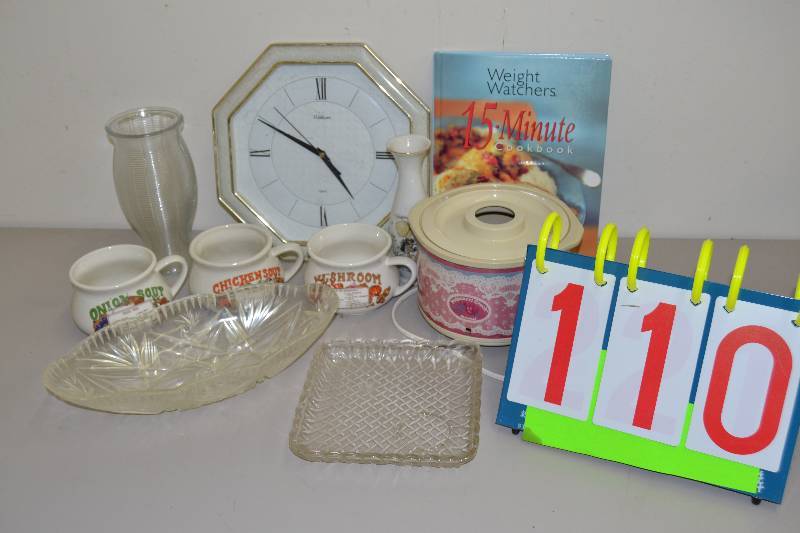 lot 110 image: Misc items