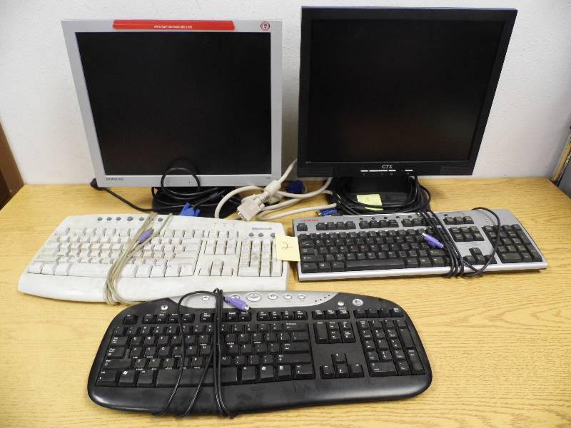 2 Monitors & 3 Keyboards