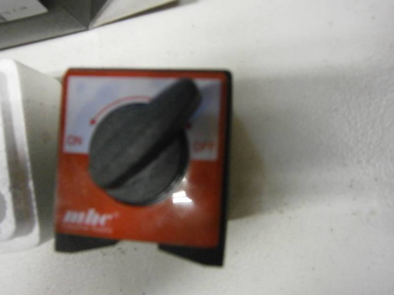 (New) Dial indicator and Magnetic Base