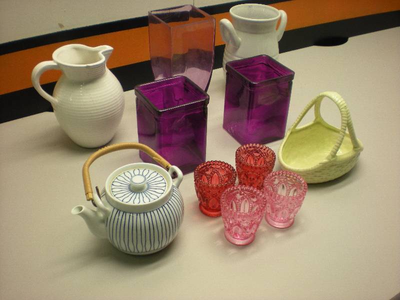 lot 66 image: DISHES