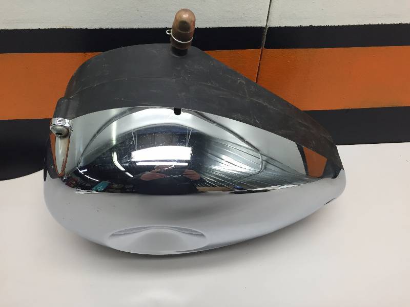 lot 5 image: AIR CLEANER ASSEMBLY FOR SUZUKI
