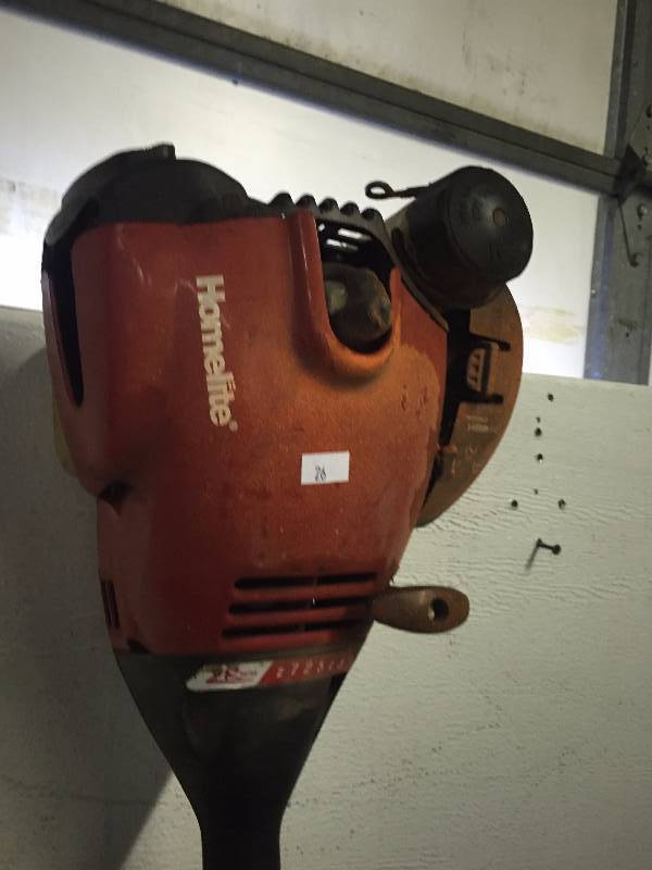 lot 27 image: WEED EATER