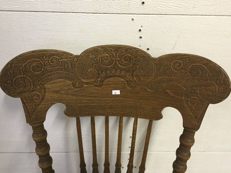 lot 48 image: ANTIQUE CHAIR