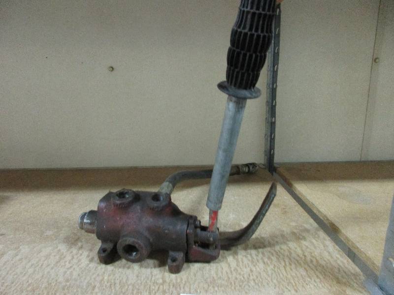Hydraulic valve