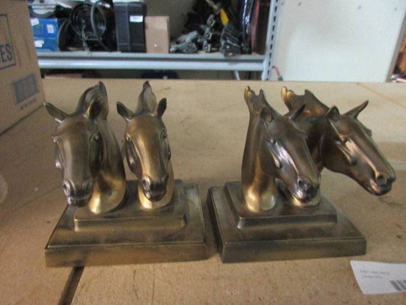 Horse book ends