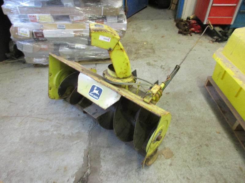 John Deere Snowblower