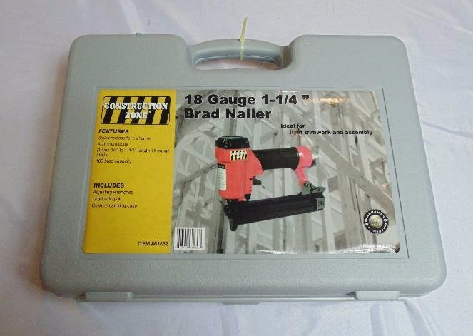lot 733 image: Construction Zone 18-Gauge Air Brad Nailer 1-14 Inch 61832