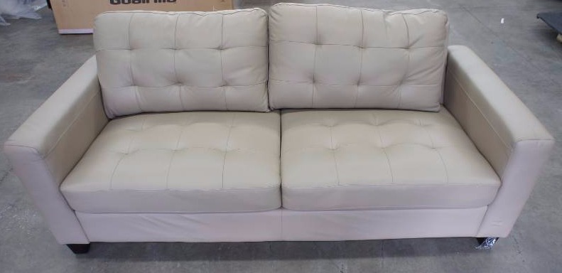lot 38 image: High End Leather Loveseat