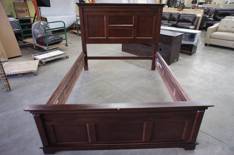 lot 41 image: High End Queen Paneled Headboard Footboard & Rails
