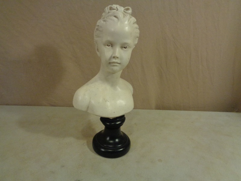 Statue