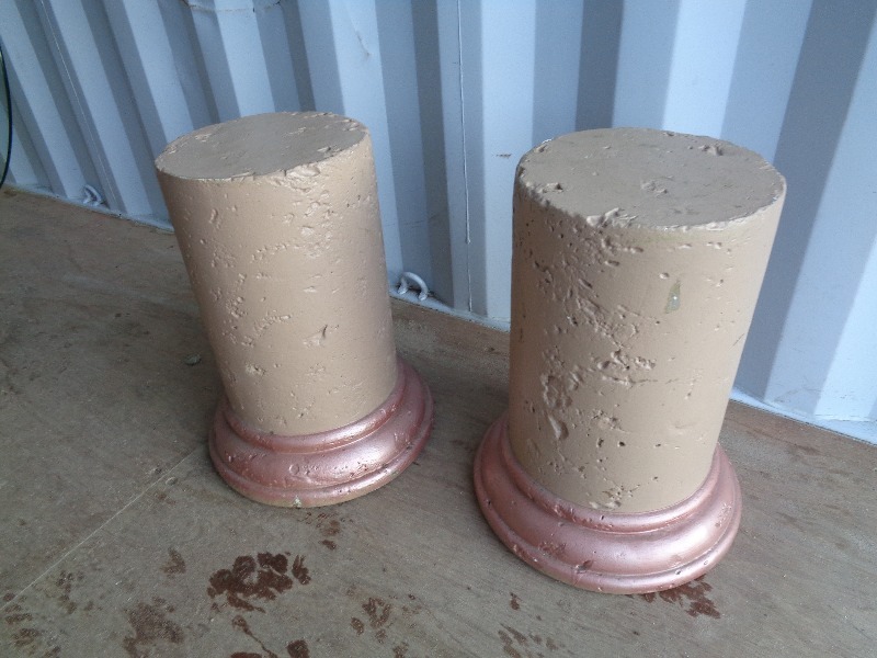 2 Pillars