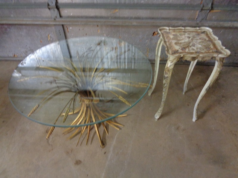 2 Side Tables