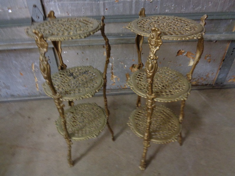 2 Metal Shelves