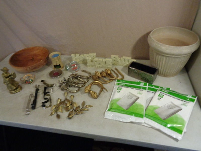 Curtain Hooks, Wood Bowl, Decoration and More