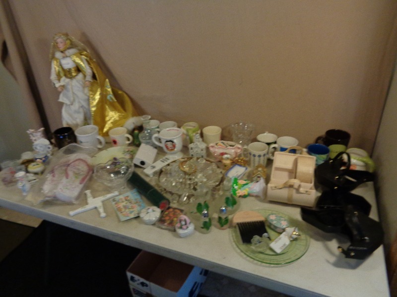 Vintage Light Fixture, Travel Jewlery Boxes, and More