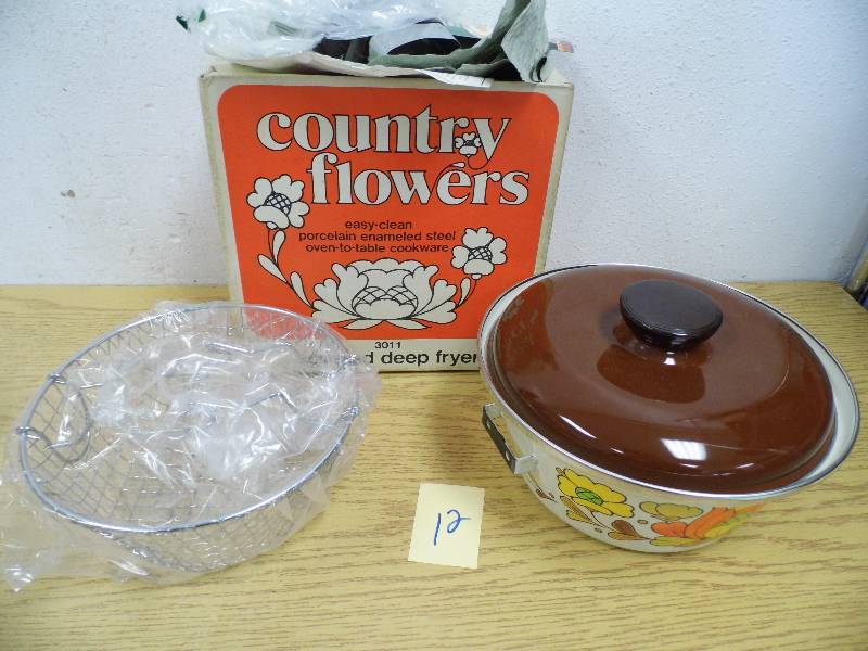 New (Old Stock) Country Flower Cookware