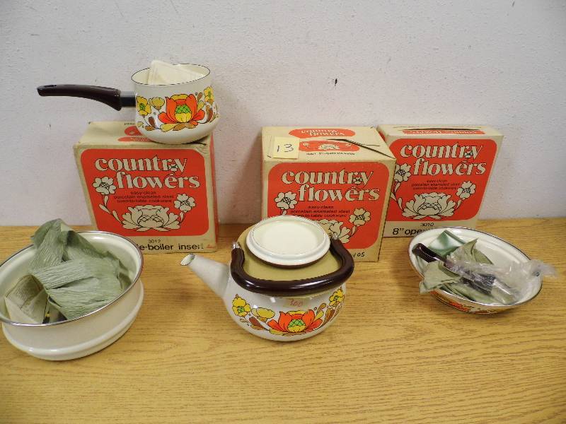 New (Old Stock) Country Flower Cookware