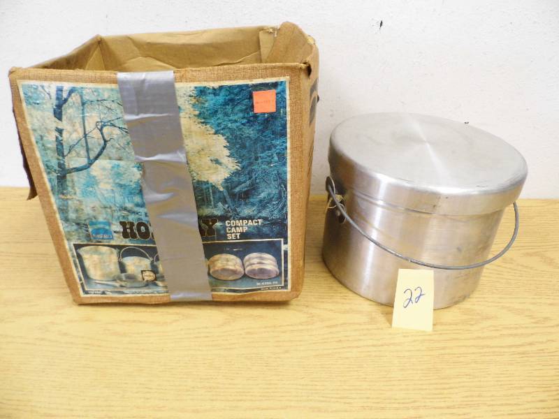 Holiday Camp Set