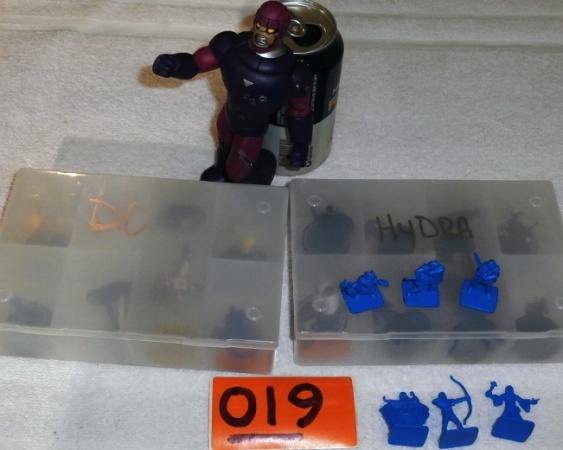 lot 19 image: Two Boxes of Game Figures