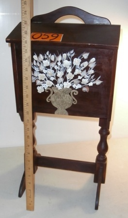 lot 59 image: Vintage Sewing Cabinet
