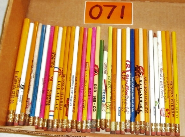lot 71 image: Lot of Vintage Grain Advertising Pencils
