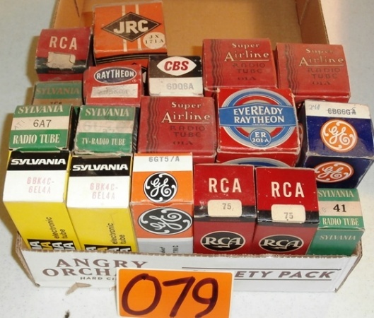 lot 79 image: Lot of Large Vintage Vacuum Tubes