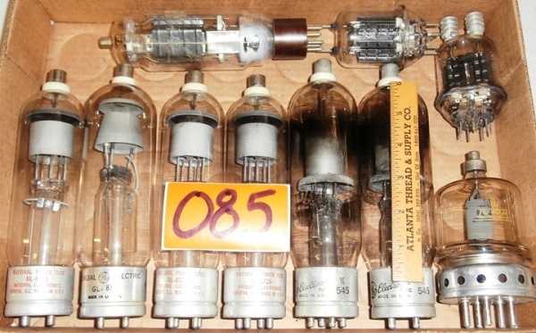 lot 85 image: Lot of 10 Vintage Transmission Vacuum Tubes