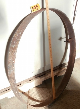 lot 145 image: Vintage Steel Wagon Wheel Tire