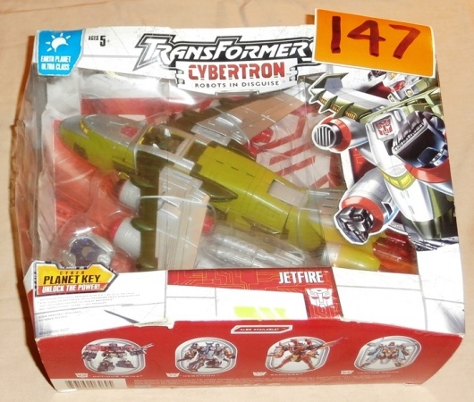 lot 147 image: Hasbro Transformers Cybertron Toy, NIB