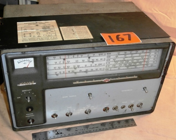 lot 167 image: Vintage NATIONAL Short Wave Radio