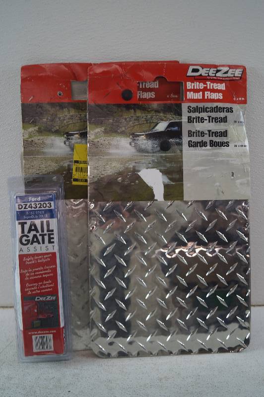 DZ Mud Flaps & Tail Gate Assist