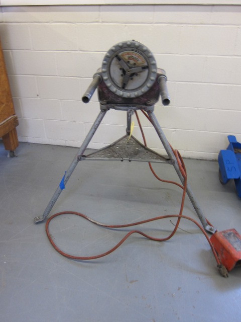 Rigid 30-T2 Pipe Threading Machine