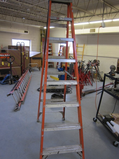 Louisville Fiberglass Ladder