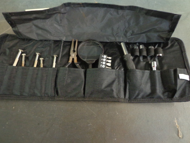 lot 95 image: Small Tool Kit