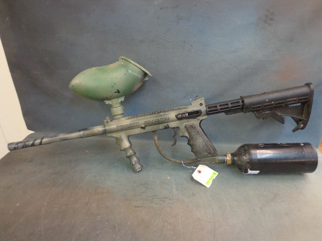 lot 59 image: Tippmann Paint Ball Gun