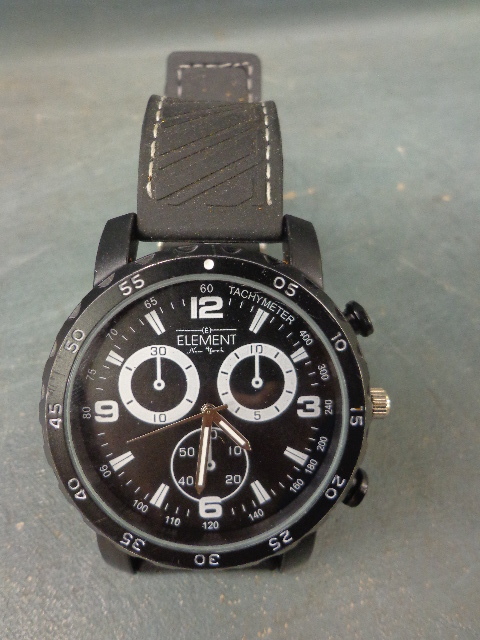 lot 113 image: Mens Element Wrist Watch