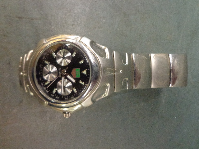 lot 118 image: Mens Heuer Watch