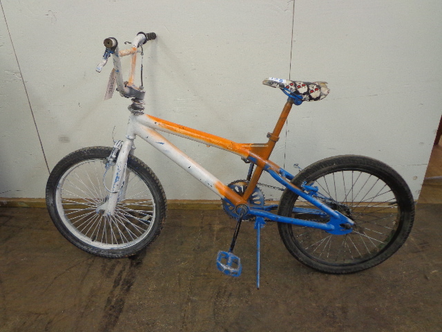 lot 138 image: OrangeBlue BMX Type Bike