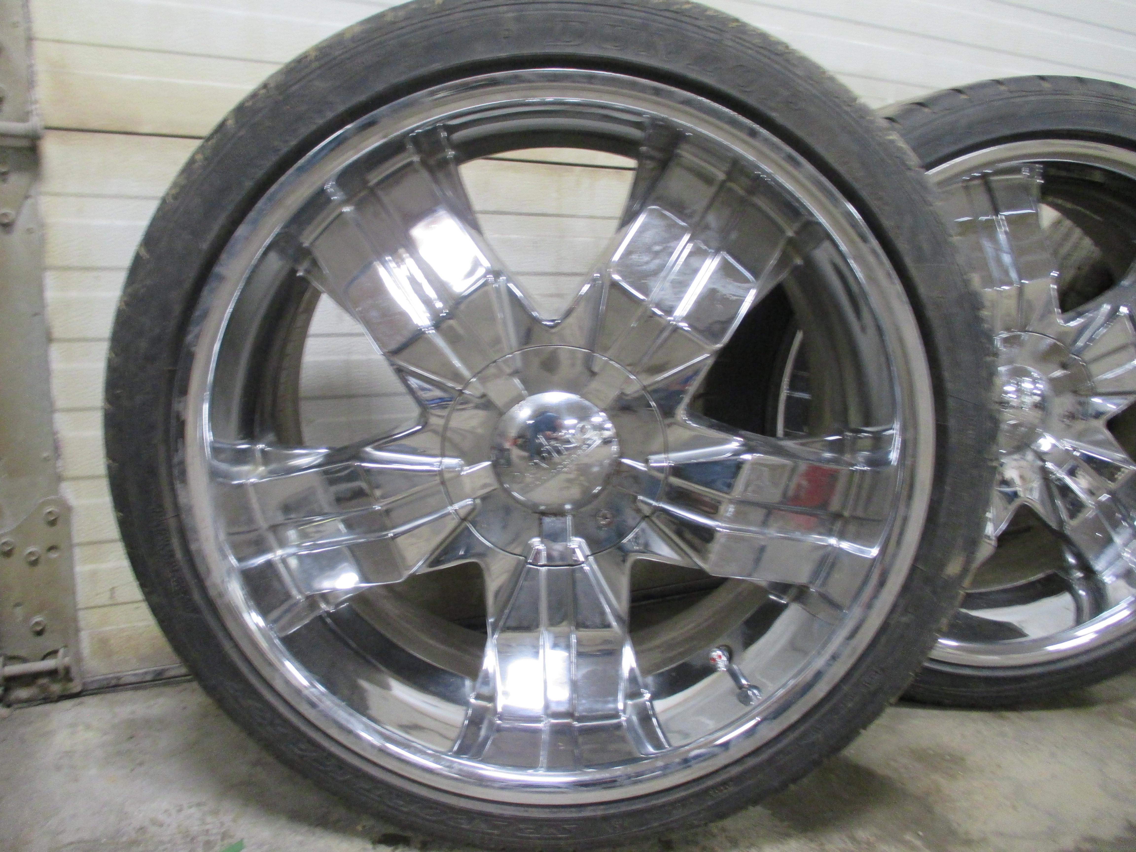 Unilug rims and tires
