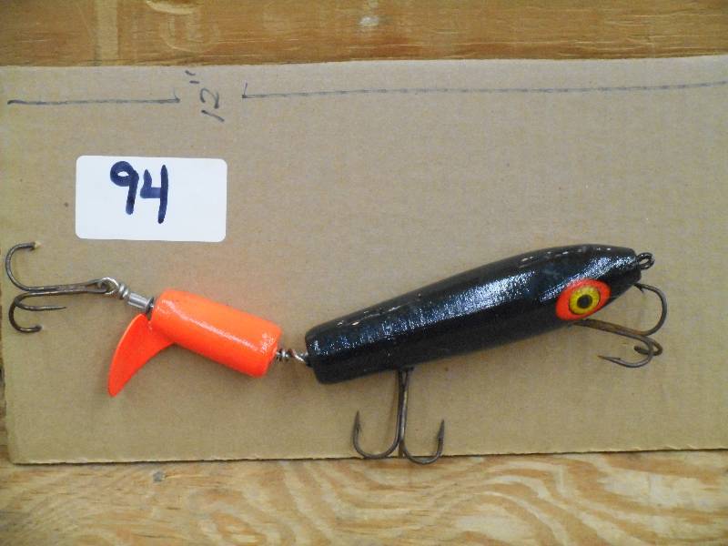 (1) 9 Muskie Lure ...