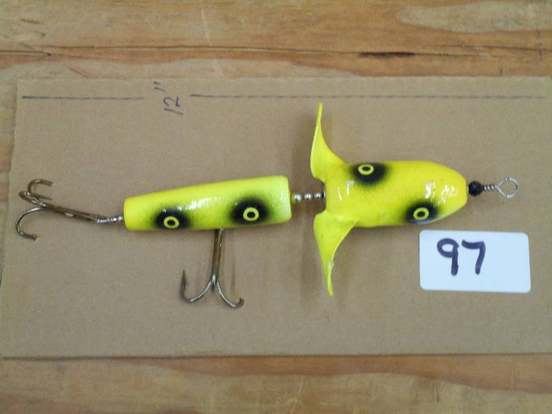 (1) 7 Muskie Lure ...