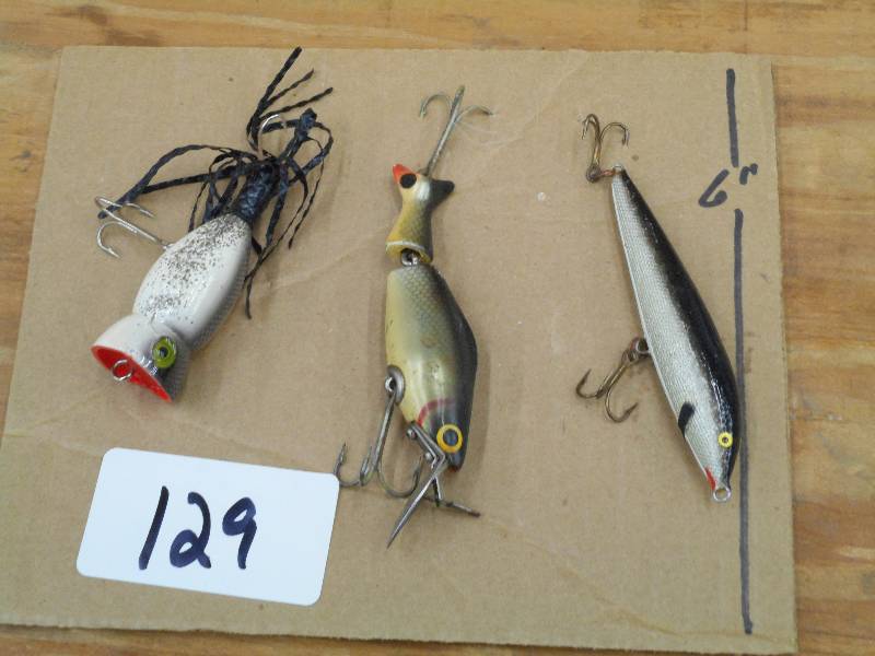 (3) 3 Crankbait Lures ...