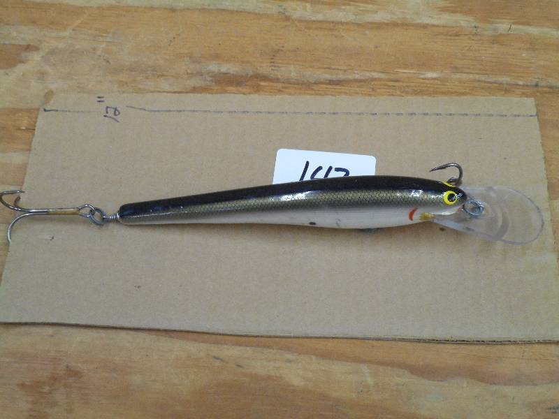 (1) 9 Muskie Lure ...
