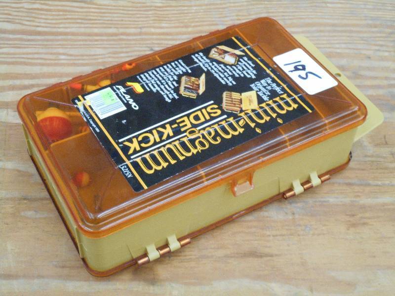 Plano Mini-Magnum Side-Kick Tackle ...