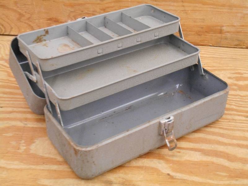 Vintage My Buddy Tackle Box    ...