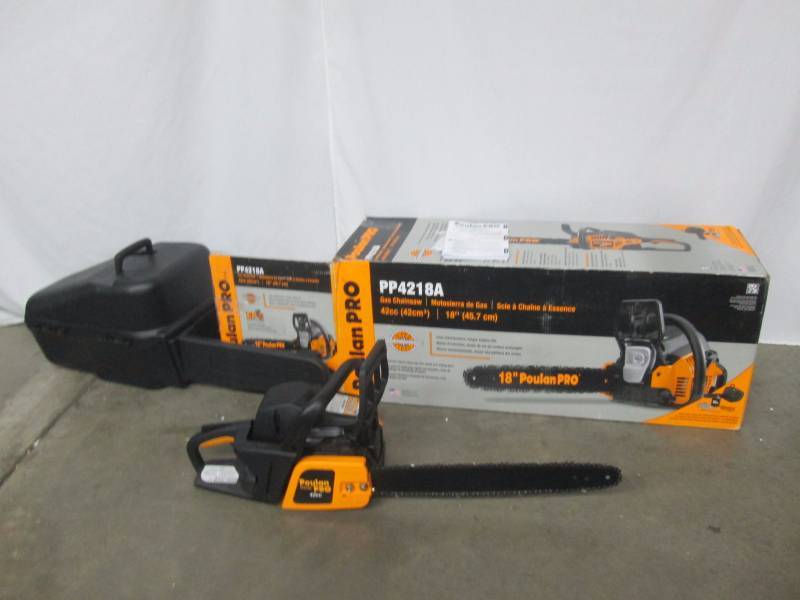 Poulan Pro 18 Gas Chainsaw w Case