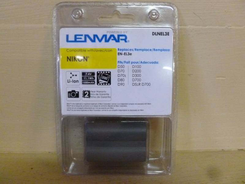 lot 90 image: New Camera Battery