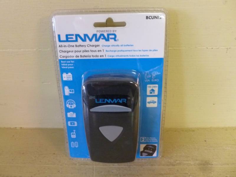 lot 91 image: New Battery Charger