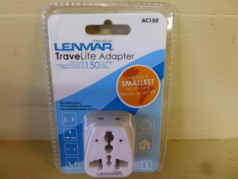 lot 100 image: New Travel Lite Adapter